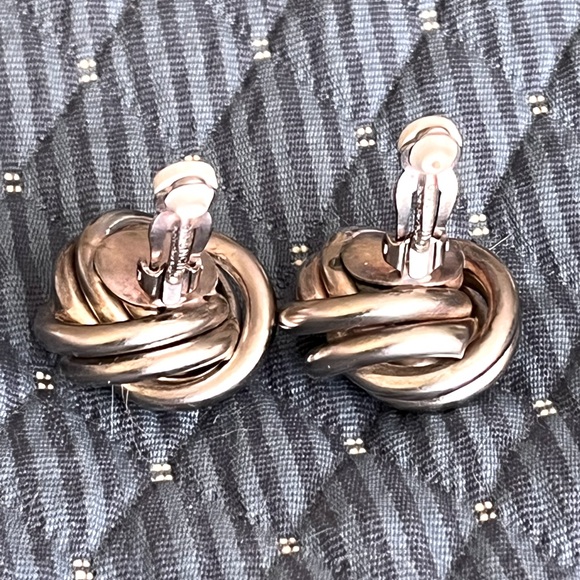Givenchy Vintage Signed Double Love Knot Silver Clip On Earrings - Picture 5 of 6